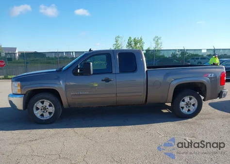 2013 Chevrolet Silverado K1500 Lt z USA, uszkodzony, nr VIN 1GCRKSE76DZ266157